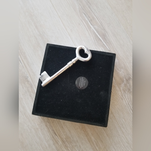 Pottery Barn Napkin Holder - Picture 2 of 2